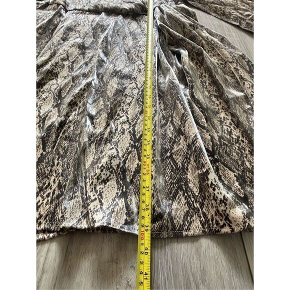 Ava & Viv shimmery snake skin print knee length dress size 1X - Picture 8 of 16